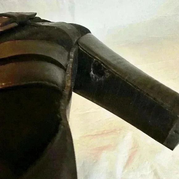 Stuart Weitzman Wraparound Black Leather Suede Strap Boots - Picture 8 of 12